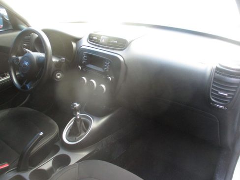 Used 2016 Kia Soul image 8