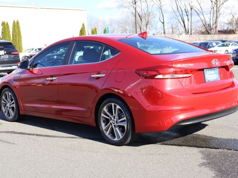 Used 2017 Hyundai Elantra Limited image 6