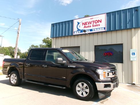 Used 2018 Ford F150 XLT image 1