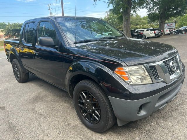 Used 2012 Nissan Frontier 2WD Crew Cab image 7