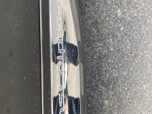 Used 2018 Volvo XC60 T8 Inscription image 24