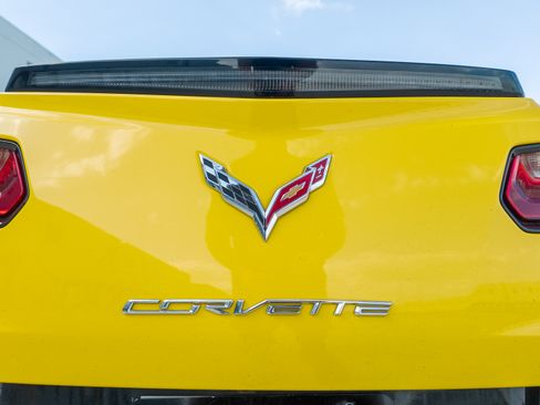 Used 2014 Chevrolet Corvette 2LT image 18