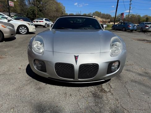 Used 2008 Pontiac Solstice GXP image 8