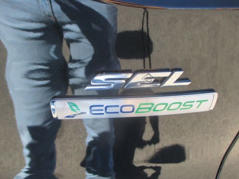 Used 2013 Ford Escape SEL image 16