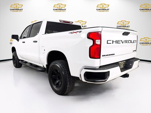 Used 2022 Chevrolet Silverado 1500 Limited Custom image 5