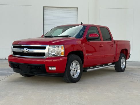Used 2007 Chevrolet Silverado 1500 LTZ image 1