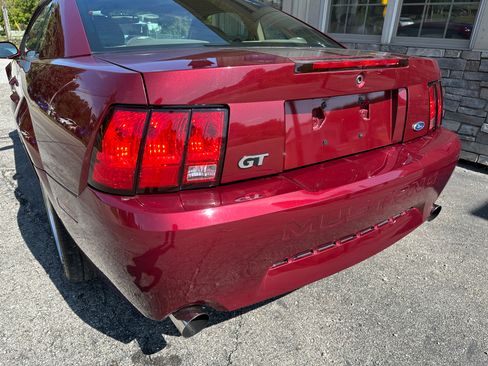 Used 2004 Ford Mustang GT image 8