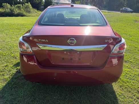 Used 2015 Nissan Altima 2.5 SV FWD image 59