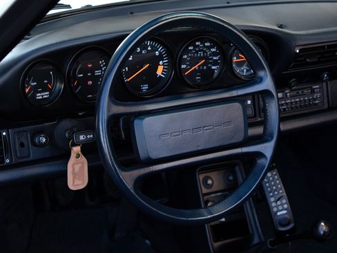 Used 1988 Porsche 911 Carrera image 26