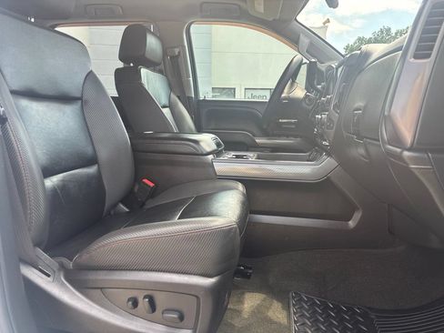 Used 2016 GMC Sierra 2500 SLT w/ All-Terrain HD Package AWD/4WD image 12