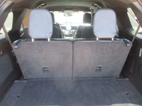 Used 2021 Ford Explorer 4WD ST image 16
