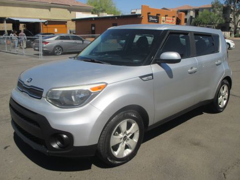Used 2018 Kia Soul UNAVAIL FWD image 4