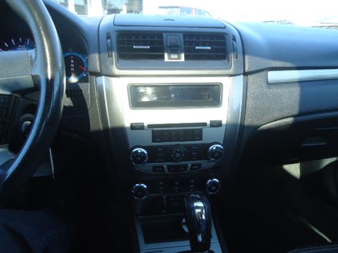 Used 2012 Ford Fusion SEL image 16