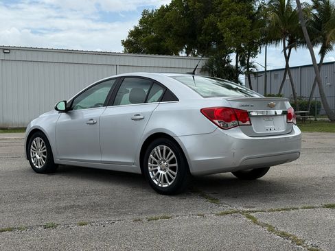 Used 2011 Chevrolet Cruze Eco FWD image 7