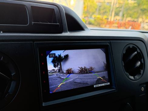 Used 2009 Ford E-150 and Econoline 150 UNAVAIL RWD image 24