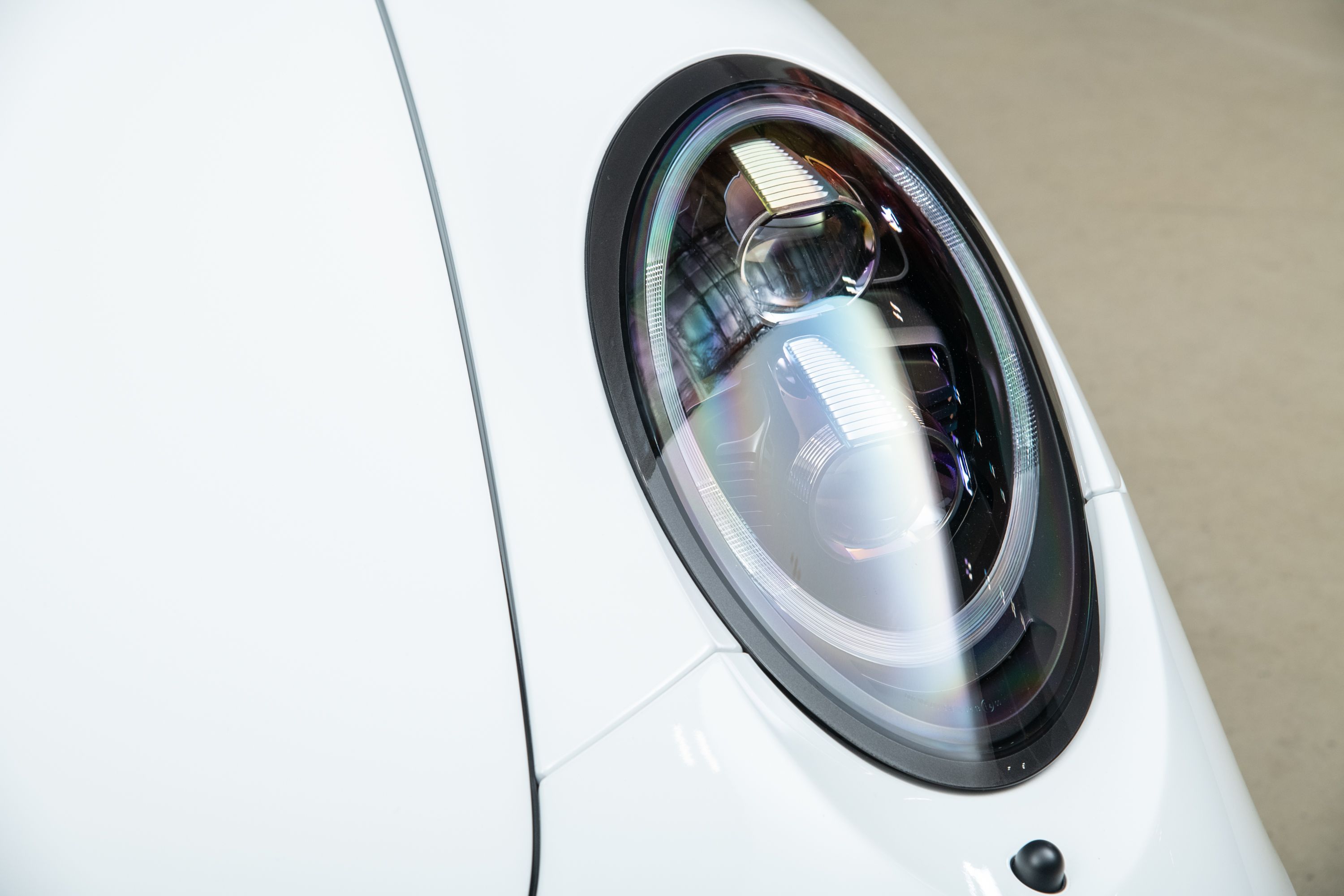 Used 2016 Porsche 911 R RWD image 48