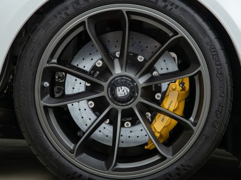 Used 2016 Porsche 911 R RWD image 57
