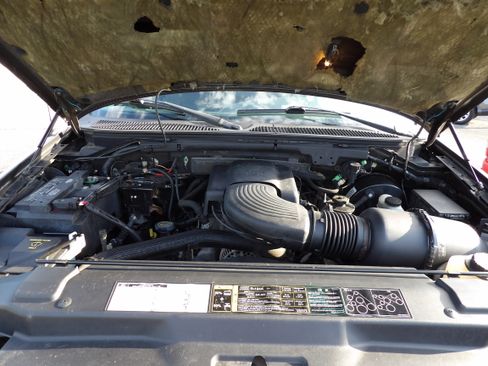 Used 2002 Ford F150 4x4 Regular Cab XLT image 16