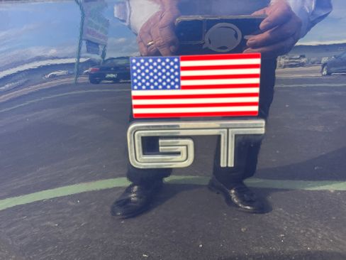 Used 2010 Ford Mustang GT image 14