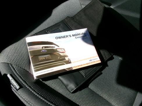 Used 2024 Subaru Crosstrek 2.0i Premium image 21