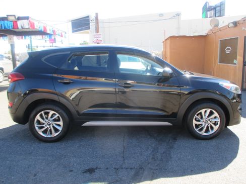 Used 2018 Hyundai Tucson SEL image 1