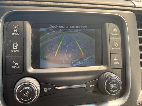 Used 2018 RAM 1500 2WD Quad Cab ST image 13