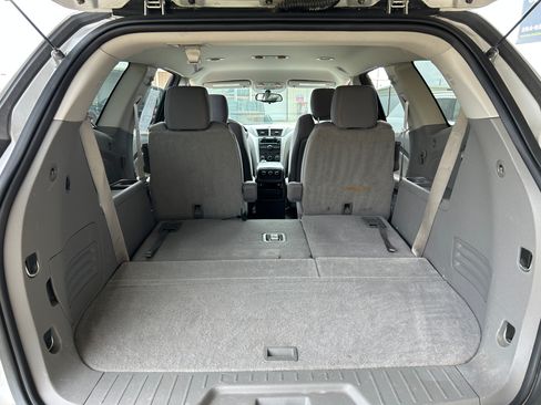 Used 2012 Chevrolet Traverse LT image 14