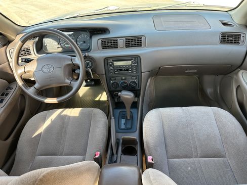 Used 2001 Toyota Camry UNAVAIL FWD image 14