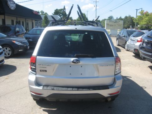 Used 2012 Subaru Forester 2.5X image 5