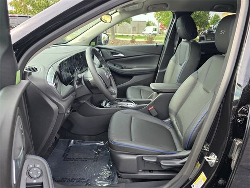 New 2026 Buick Encore GX Sport Touring image 13