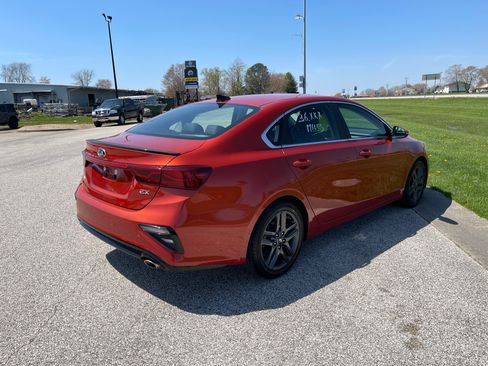 Used 2019 Kia Forte EX image 4