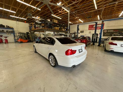 Used 2011 BMW 328i image 5