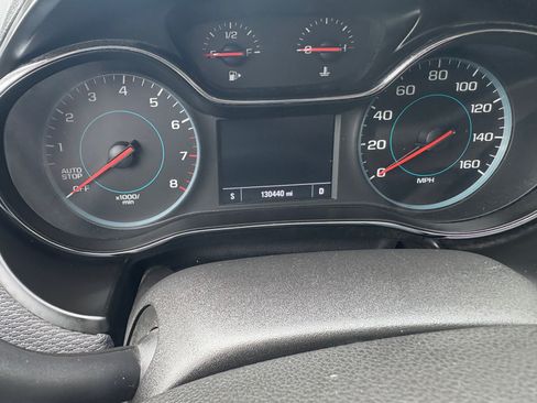 Used 2017 Chevrolet Cruze LT image 10