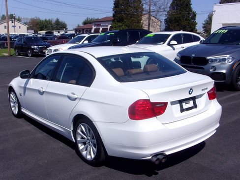 Used 2011 BMW 328i xDrive image 7