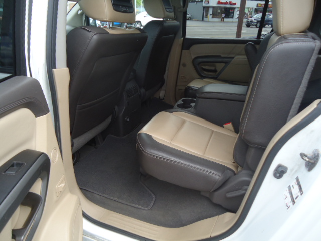 Used 2015 Nissan Armada 4WD w/ Platinum Reserve Pkg image 10