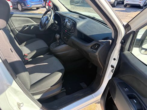 Used 2018 RAM ProMaster City Tradesman image 12