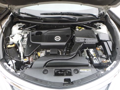 Used 2015 Nissan Altima 2.5 SV image 28