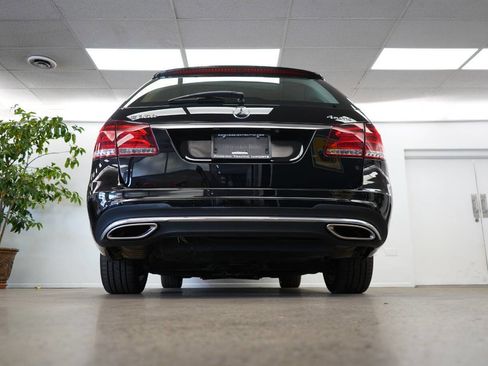 Used 2016 Mercedes-Benz E 350 image 28