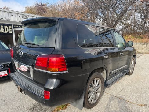 Used 2009 Lexus LX 570 image 6