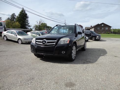 Used 2011 Mercedes-Benz GLK 350 4MATIC image 2