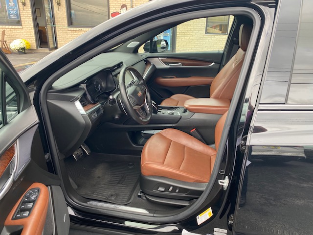 Used 2024 Cadillac XT5 AWD Sport image 14