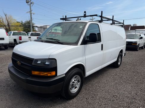 Used 2020 Chevrolet Express 2500 image 1