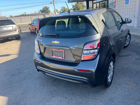 Used 2020 Chevrolet Sonic LT Hatchback FWD image 7