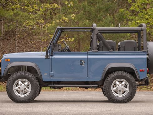 Used 1995 Land Rover Defender 90 AWD/4WD image 17