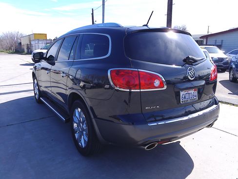 Used 2012 Buick Enclave Premium image 3