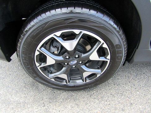 Used 2019 Subaru Crosstrek 2.0i AWD/4WD image 11