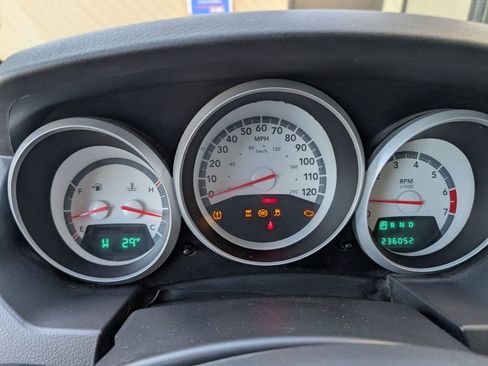 Used 2009 Dodge Grand Caravan SXT image 10