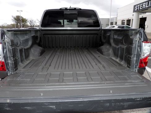 Used 2023 Nissan Titan SV AWD/4WD image 7