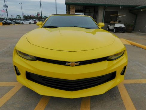 Used 2017 Chevrolet Camaro LT image 3