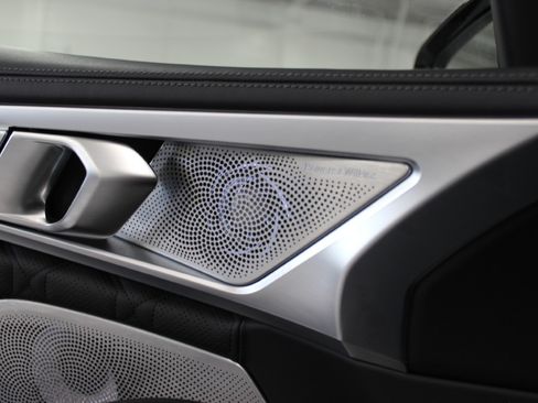 Used 2022 BMW M8 Competition image 40